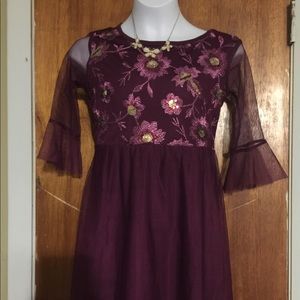 Burgundy wondernation dress Sz:7-8